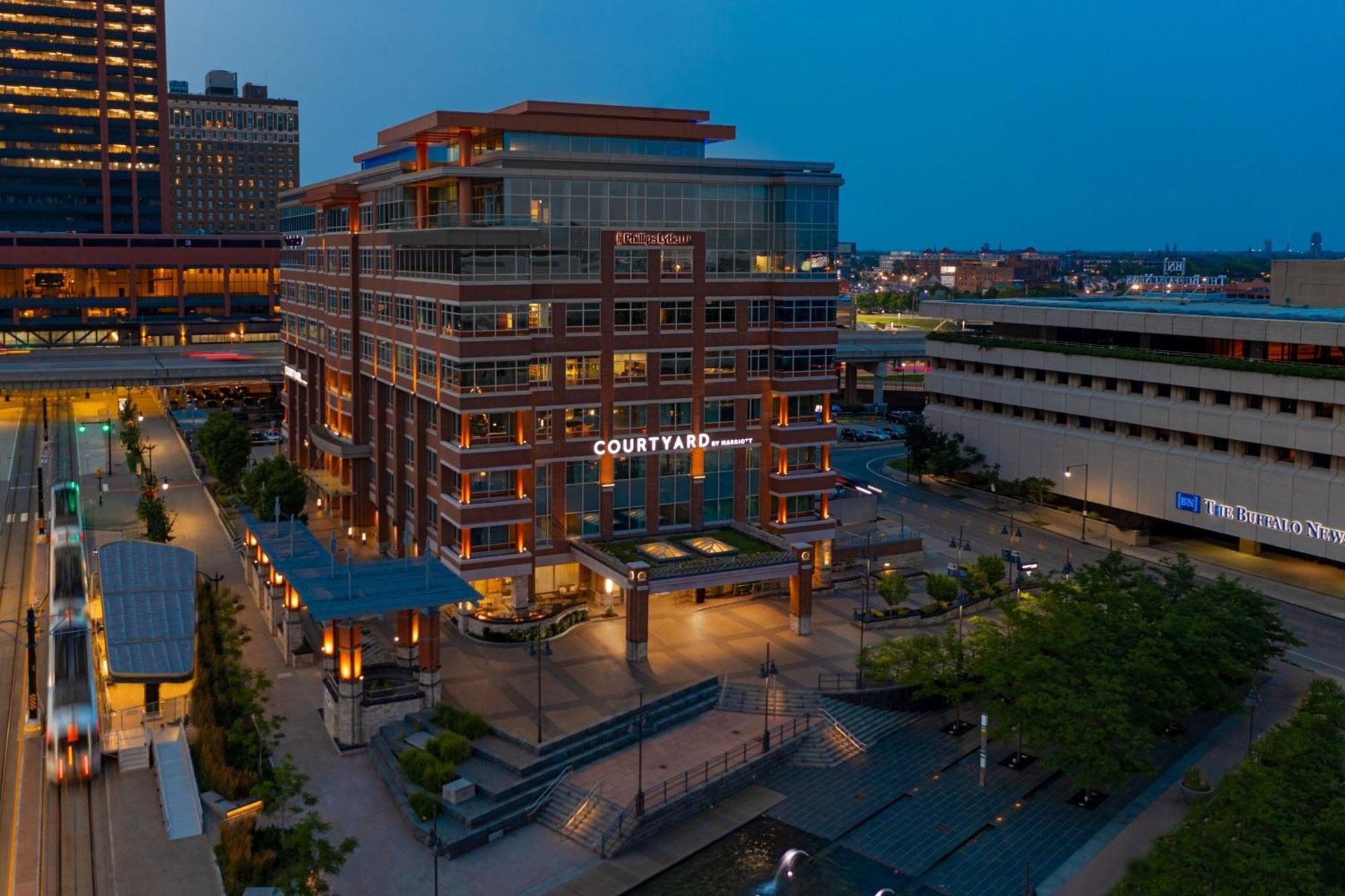 Courtyard By Marriott Buffalo Downtown/Canalside Exterior photo